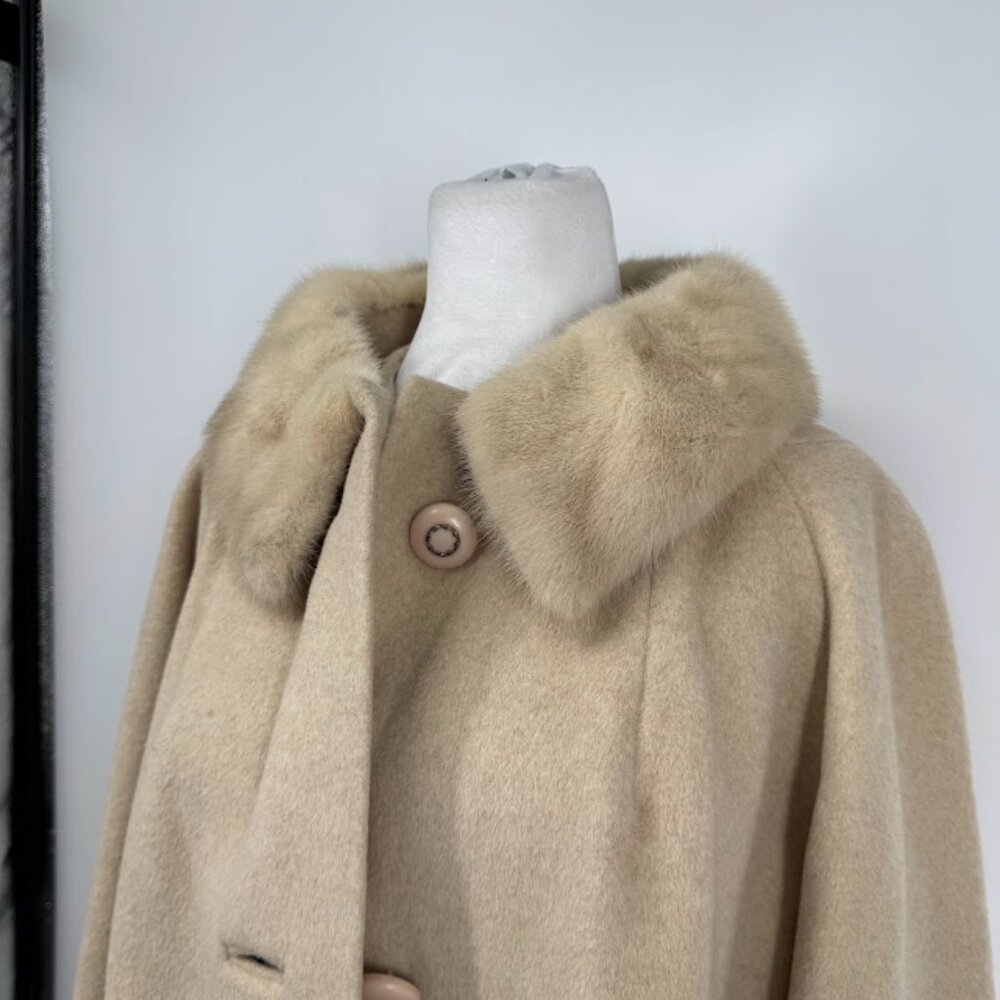 Vintage Levy's of Savannah Fur Collar Wool Coat - Size L - Picture 6 of 13